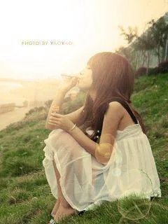 需要一些头上戴花的、吹泡泡的的女生头像 要好看的、干净的~~ 谢谢啦~