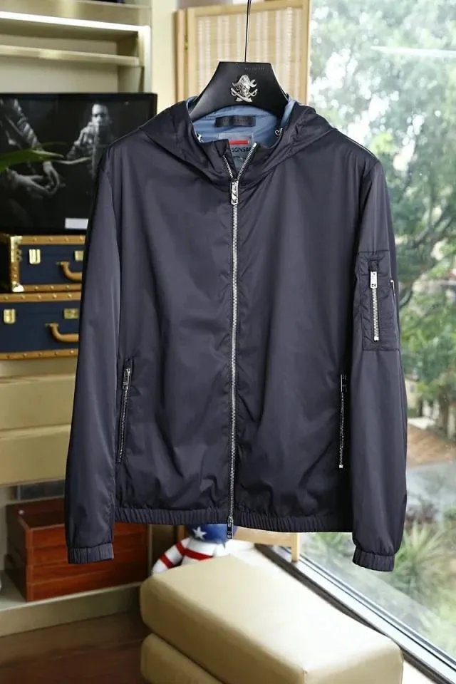 普拉达的服装风格是什么？