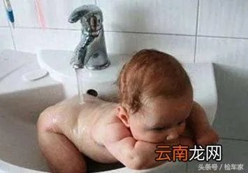 奔驰小精灵smart报价 奔驰精灵smart四门值得入手吗