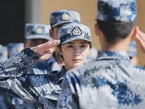 班长王威与圈外妻子官宣结婚,杨幂用心送祝福,他们此前有过哪些交集?