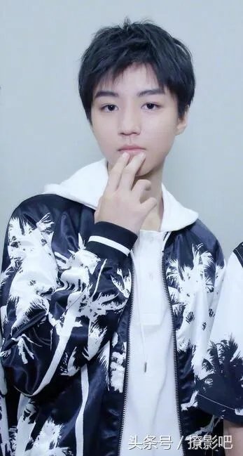 YHboys与TFboys你更喜欢那个组合？