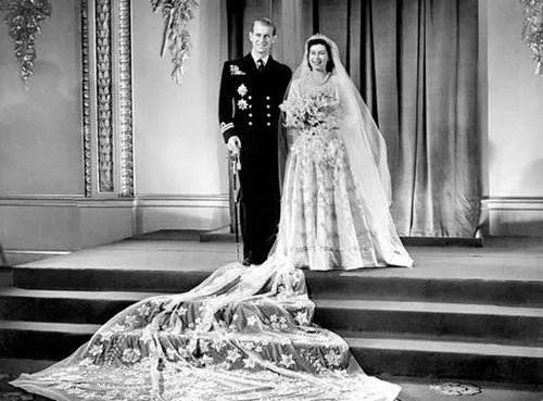 世界上最漂亮的婚纱图片欣赏 世界十大最美婚纱有哪些