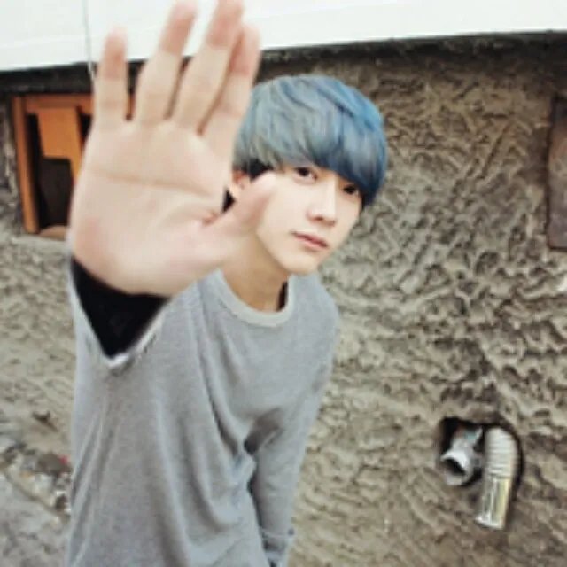 有没有好看的QQ头像？随便什么类型好看就行！好看的就给好评