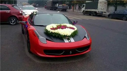 南京婚车租赁价格表2018  结婚租车好还是借车好