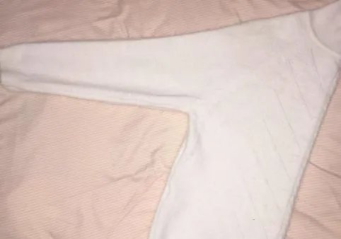 如何叠长袖的衣服？