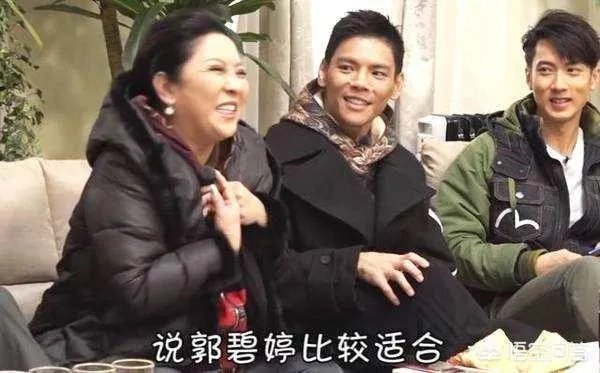 如何看待向佐和郭碧婷的恋情，你觉得他们般配吗？