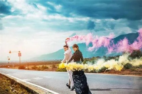 2018旅拍婚纱照图片精选  旅拍婚纱照著名景区推荐