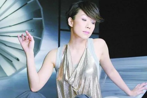 我最亲爱的谁唱的好听