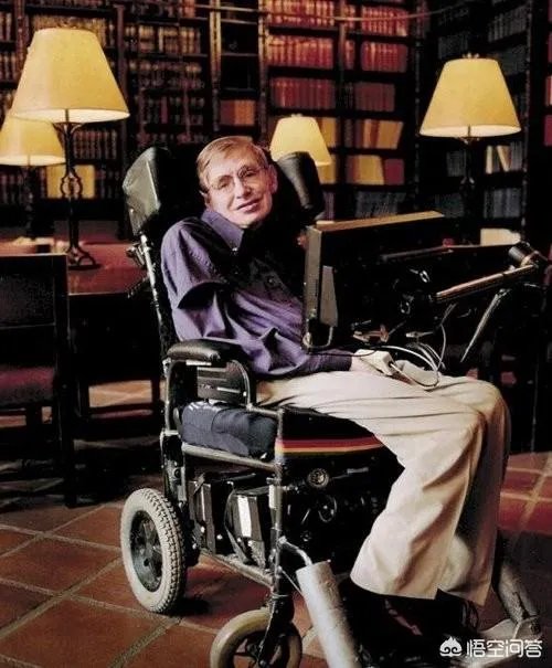 霍金死了吗？他是不是外星人？