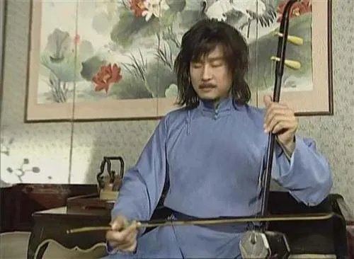 电视剧风云雄霸天下插曲叫什么名字？