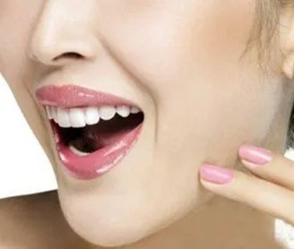  玻尿酸丰唇整形价格是多少