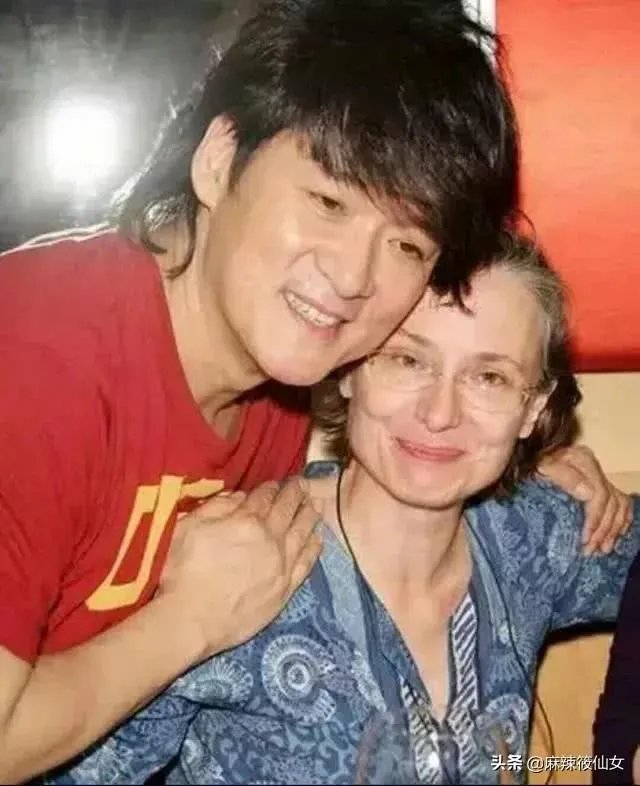 如何理解周华健经典歌曲《朋友》歌词的意思？