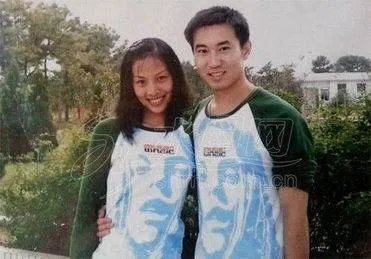 王亚平演示太空洗头，在太空中是如何洗头的？