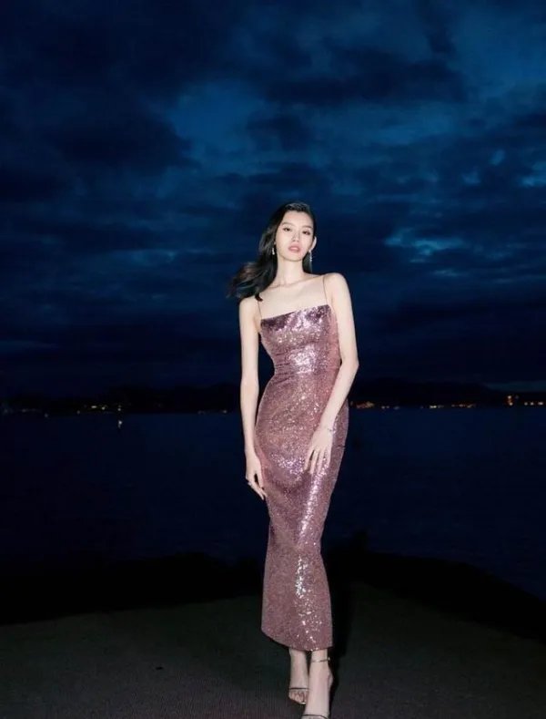 靠前男友成超模，又摔进豪门的奚梦瑶，为何她的人生这么顺？