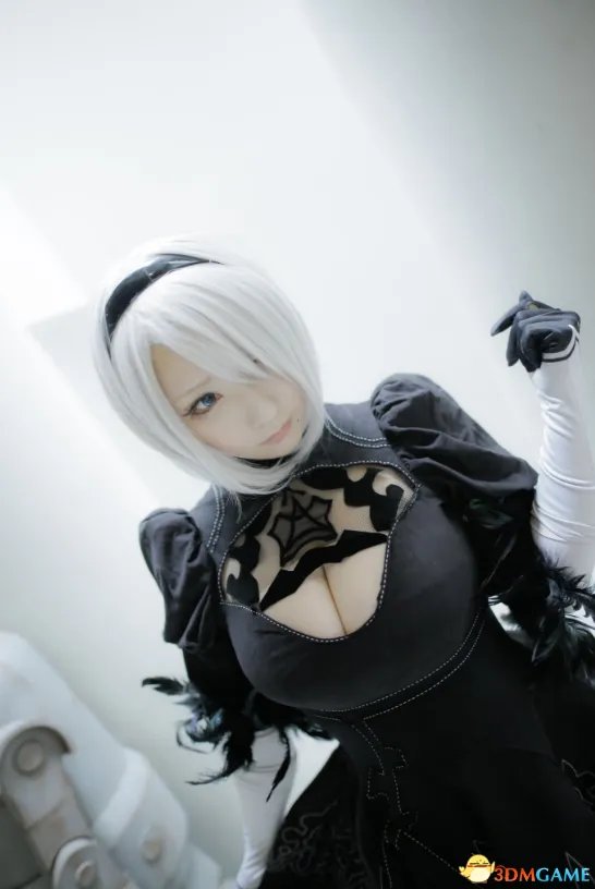 乳量太大撑爆紧身衣 岛国美女Coser再发2Bcos美照