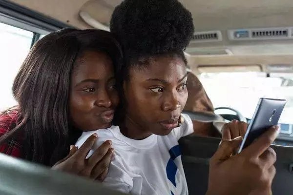 首批非洲自产智能机出现，有实力和传音三星抗衡吗？