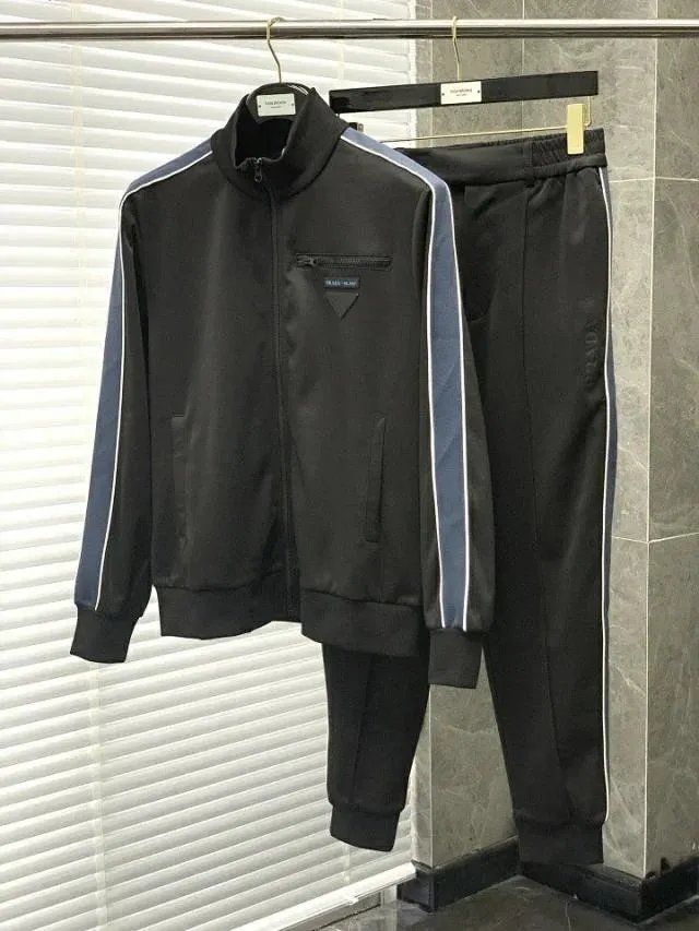 普拉达的服装风格是什么？