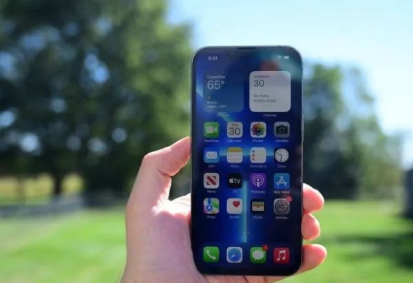 苹果占国内高端机70%份额，为何苹果手机这么好卖？