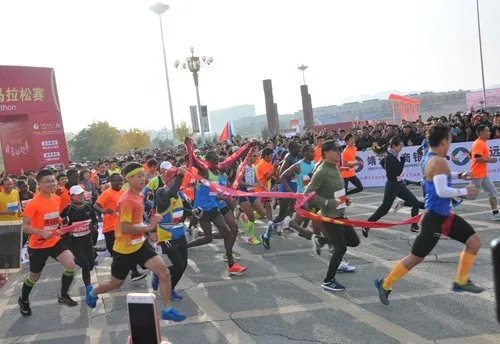 甘肃越野赛参赛者讲述救人细节，甘肃越野存在哪些问题？