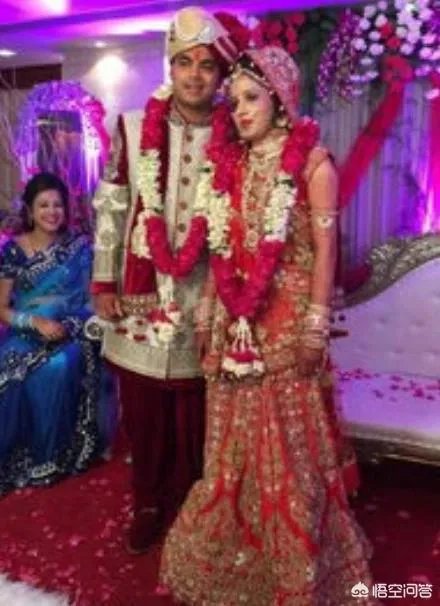 印度结婚迎亲时亲友开枪庆祝，新郎却爆头惨死，你怎么看？