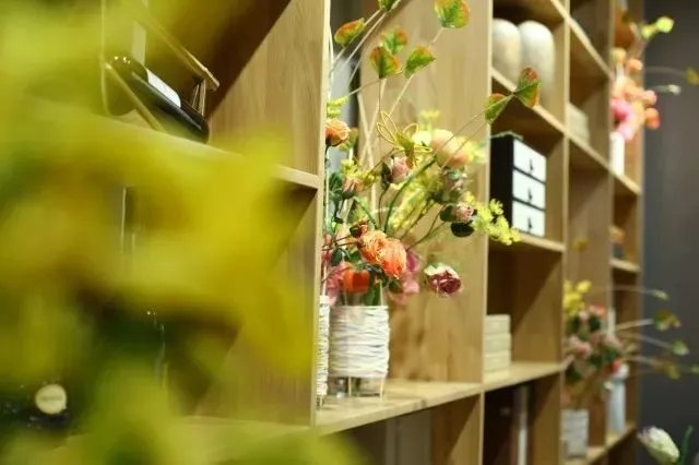 你+花艺在线｜所有放进家里的东西，都刻有你的名字