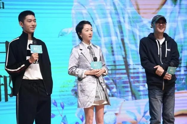 被观众当面怒斥新电影是圈钱烂片，周冬雨如何扭转尴尬局面？