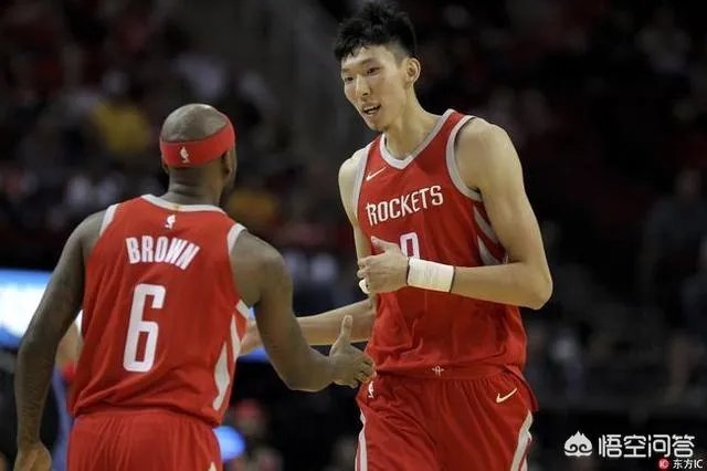 火箭签下约翰逊和赖特的话,周琦会不会成为第三个拥有总冠军戒指的中国人?