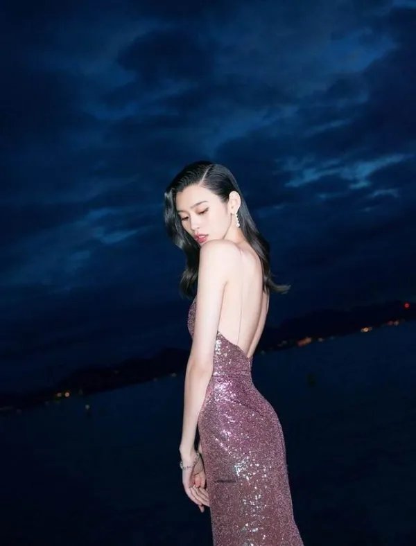 靠前男友成超模，又摔进豪门的奚梦瑶，为何她的人生这么顺？