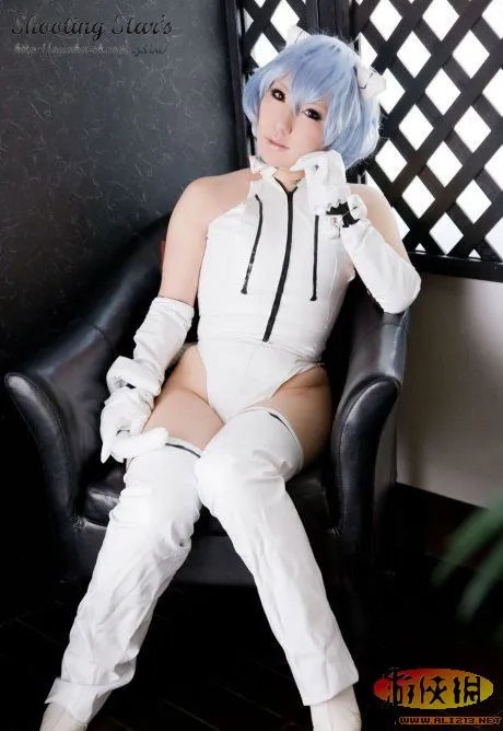 EVA爆乳凌波丽 性感女神让你惊心动魄