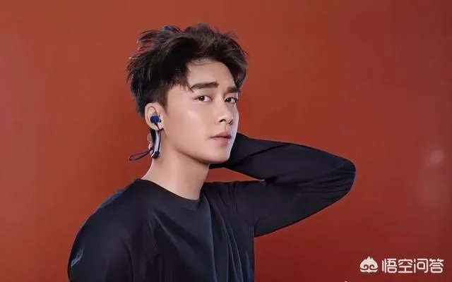 王思聪为什么最近和李易峰走得很近？