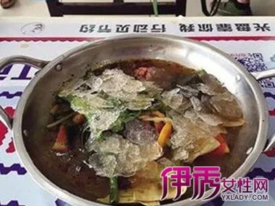 高校食堂现冰镇麻辣烫