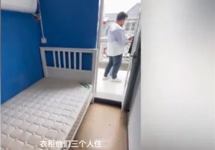 上海仨小伙为省钱租1间房：不同时间睡！他们能保证充足的睡眠吗？