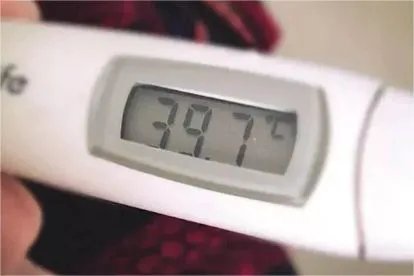 小孩确诊了新冠监护人能陪着吗