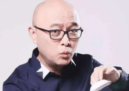 孟非不听劝告坚持爬山，结果导致病情严重，他怎么突然病倒了？