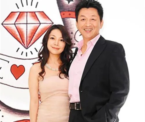 庹宗康老婆是谁？ 与王菲雅结婚生子