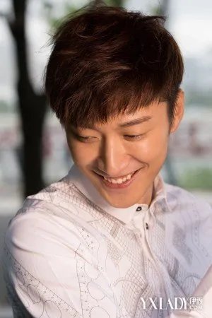 乔任梁许薇疑是情侣护女友心切不惜与粉丝闹翻