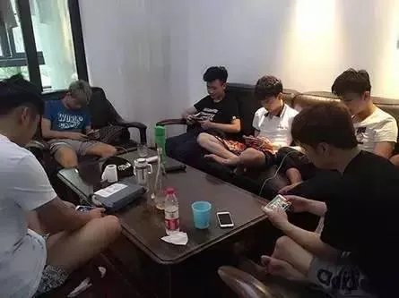 英雄联盟和王者荣耀哪个火？