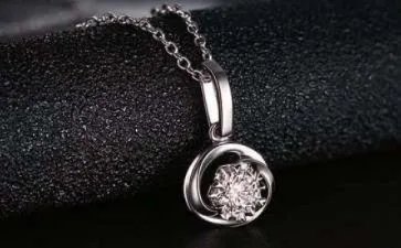 项链读后感600字