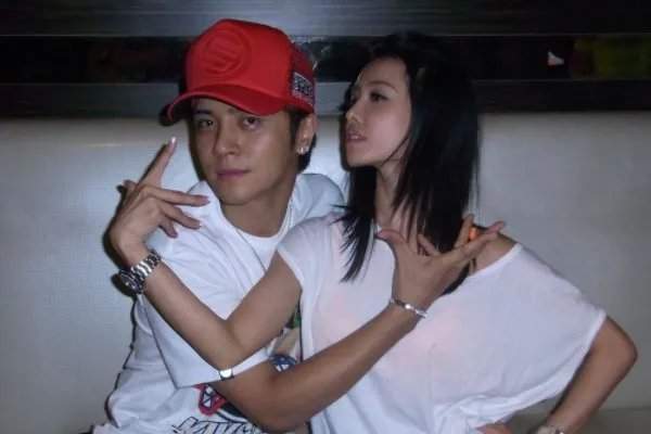 罗志祥的微博没有关注蔡依林，他们不是最好的朋友吗？