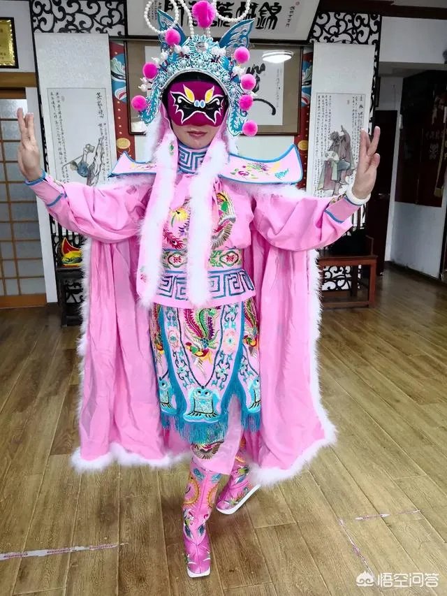 变脸是我国哪个表演戏剧的绝活？