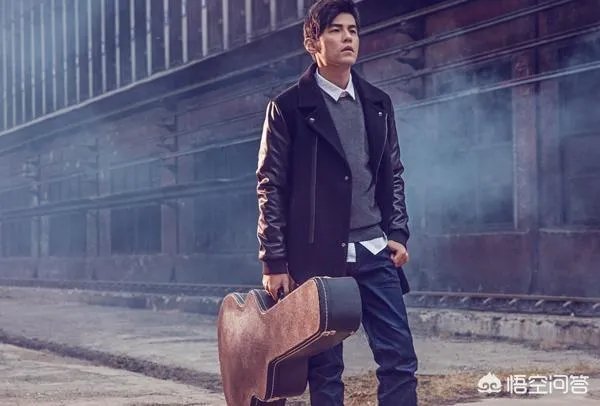 有人说周杰伦演唱会的质量越来越低,对此你怎么看?