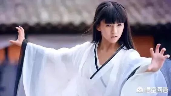 曾经在春晚舞台惊艳众人的小彩旗，现在怎么样了？