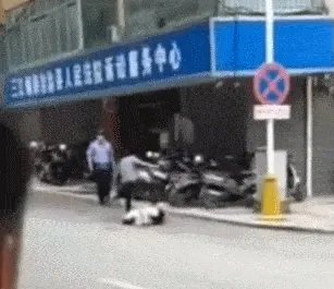 江西一男子当街疯狂殴打一女子，二者有什么矛盾？