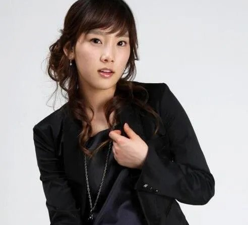 金泰妍小时候照片对比大曝光 首发solo专辑8年破茧成蝶