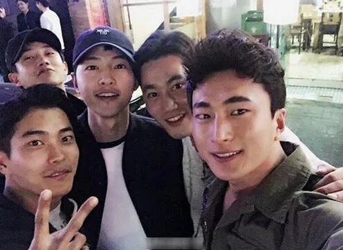 医院吐槽宋仲基  川大华西医院官方吐槽韩剧宋仲基你死定了