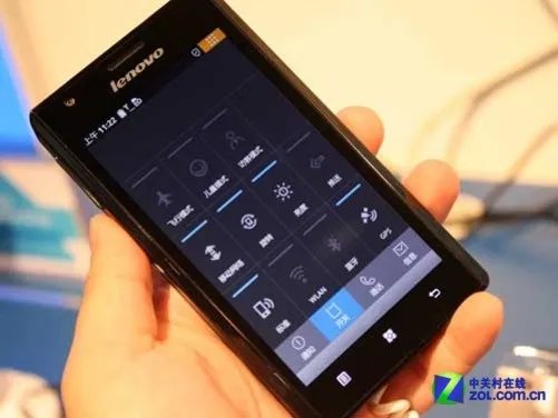 X86明年干掉ARM? Intel联想K800先锋体验