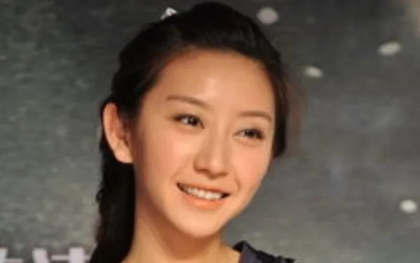 “出了名的狐狸精”，唐一菲为何会有这样一个称号？