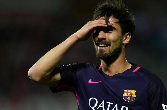 登贝莱伤缺三到四个月，巴萨该如何调整？