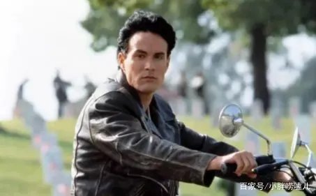 这六位明星都是因为拍戏时意外去世，你知道都是谁吗?