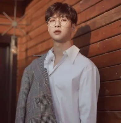 张艺兴谈网暴,三句话不离责任二字,你觉得他是正能量艺人吗?